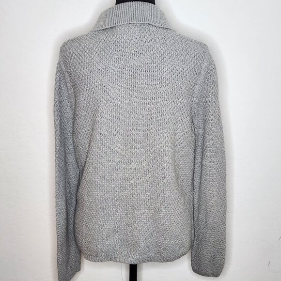 L.L. Bean Woman's Button-down Sweater Size Medium - Picture 5 of 6